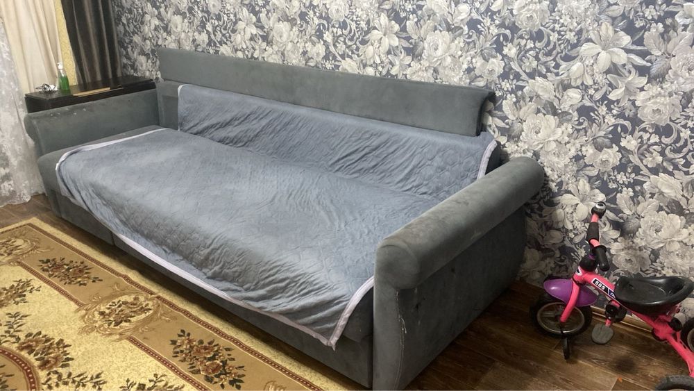 Продаю диван 3 м