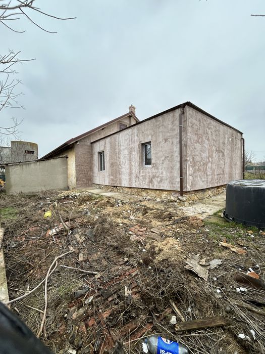 Casa spatioasa cu teren si anexa in Dorobantu