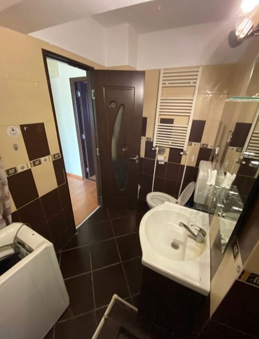 Inchiriez apartament-Zona ultracentrala-renovat