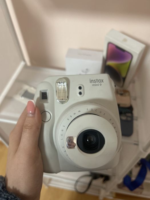 Продам Instax mini 9 б/у