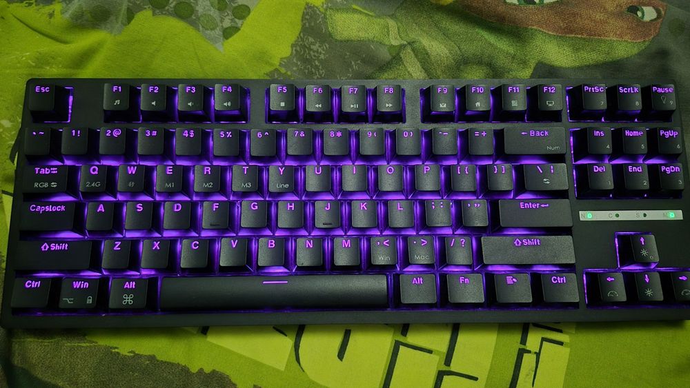 Tastatura de gaming Qwertykey H87 Neagră