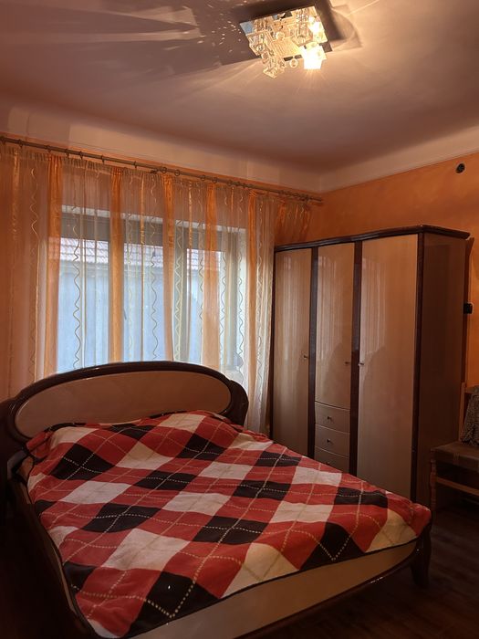 Vand casa in Petid
