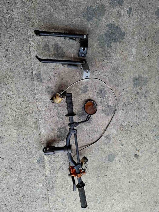 benelli trk пластмаси benelli 125 bn
 yamaha booster 50 п