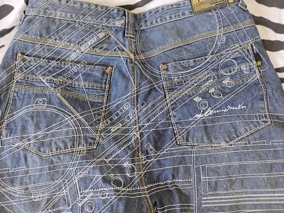 Маркови дрешки само тук