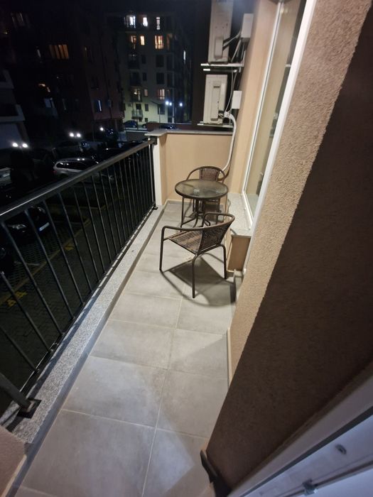 Двустаен от собственик с паркомасто в цената