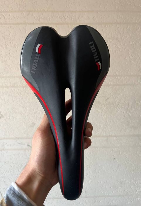 Велоформа ва сиденьялар сотилади