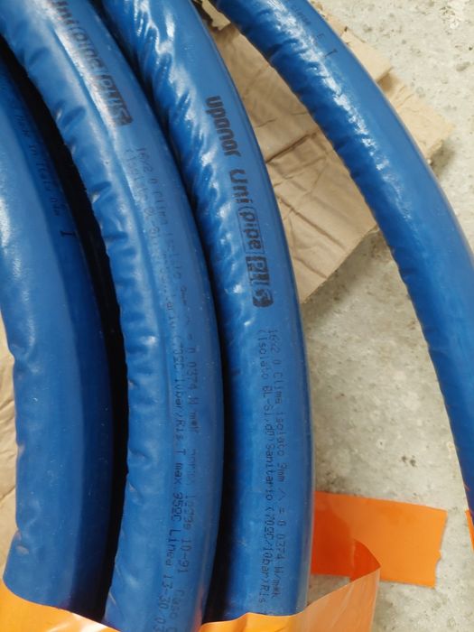 Teava pexal izolata de 20 și 16, pe-xa 20 rehau.