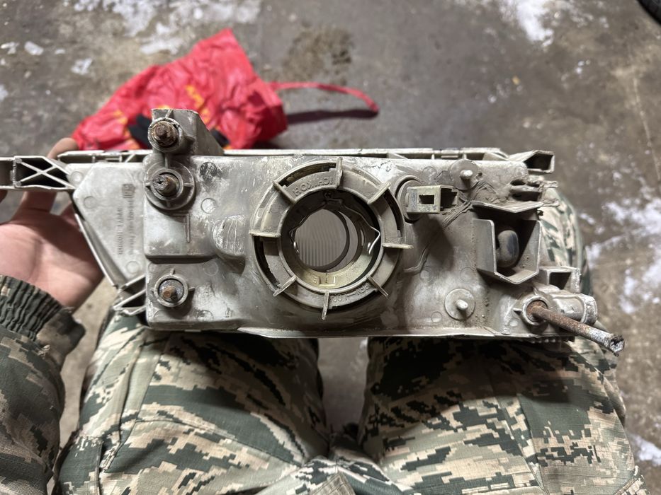 фара ниссан сания B14