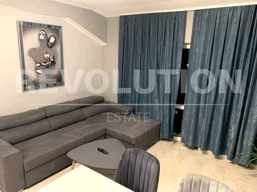 Луксозен тристаен апартамент в м-т Ален мак/ След основен ремонт!!!