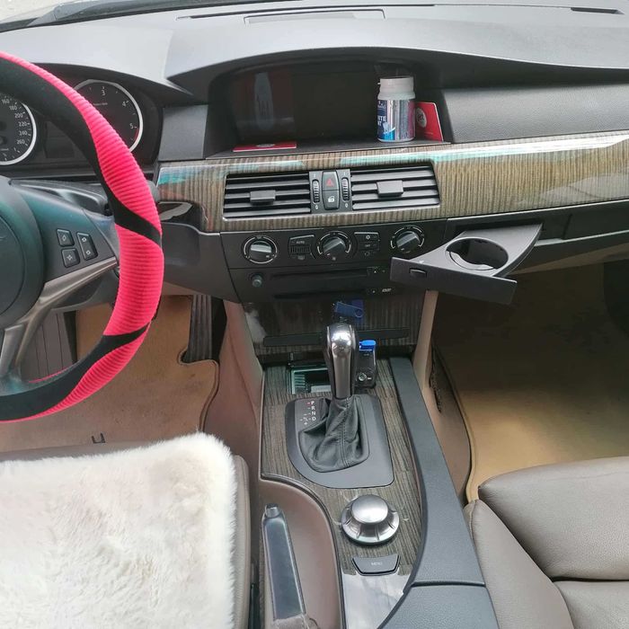 Vând BMW e60 525