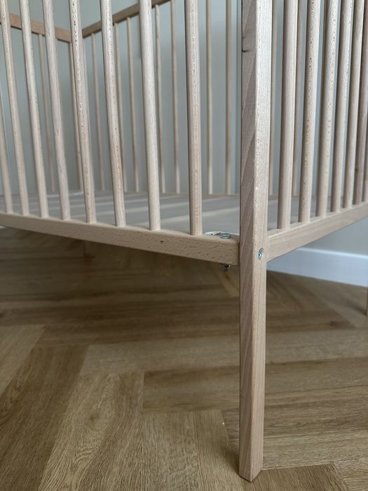 Продам деревянный манеж Ikea