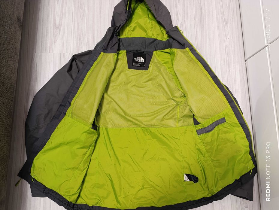 ''The North Face DryVent''оригинално мъжко яке Л размер