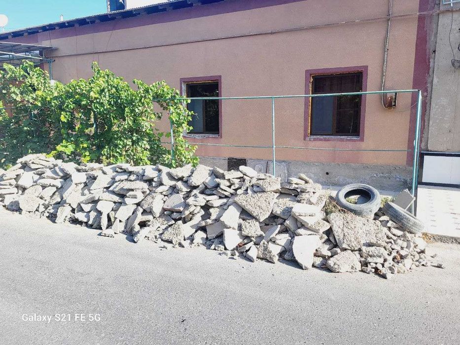 Бетон (строительный мусор)