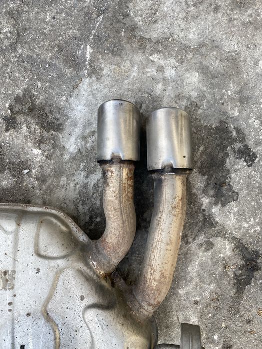 Задно гърне голф 5 гти golf 5 gti отлично