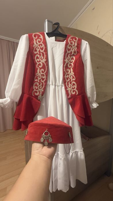 Продам национальное платье  на 9-12 лет