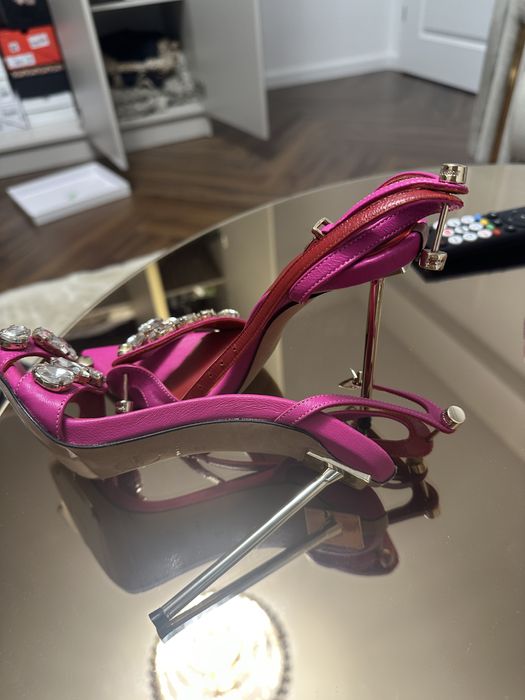 Sandale Hardot nepurtate