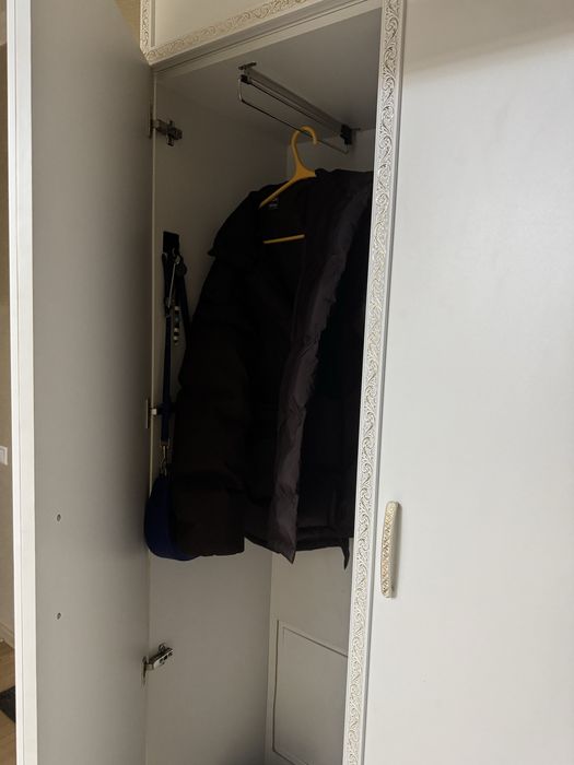 Шкаф в коридор , прихожую