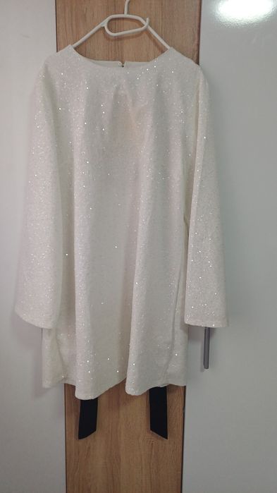 Продавам дамска рокля