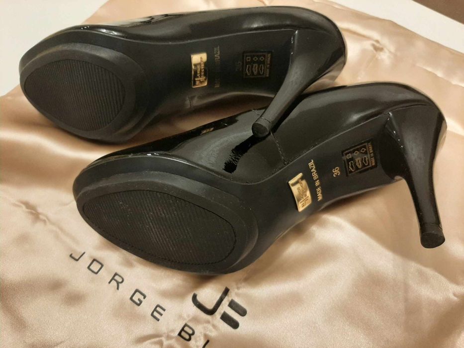 Обувки с ток от естествена кожа