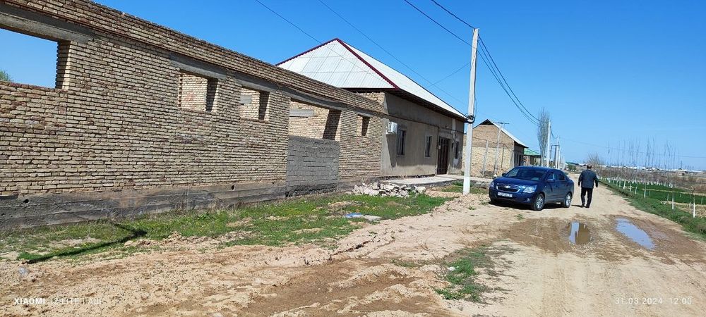 Курилиши тугалланмаган ер участкаси