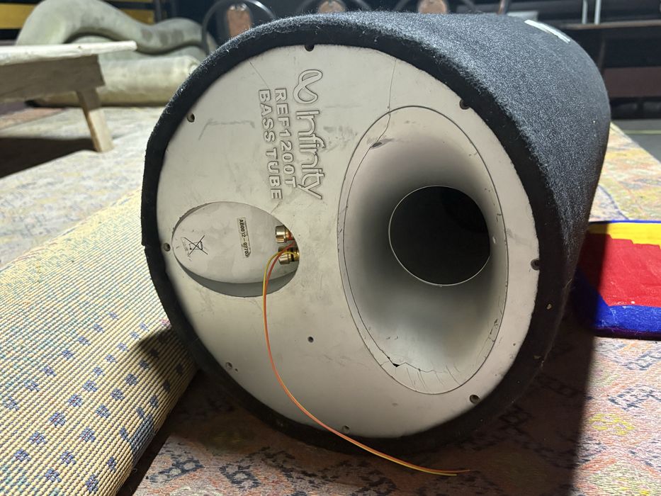 Сабвуфер Infinity REF1200T (труба) — Глубокий бас