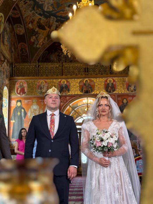 vand rochie de mireasă