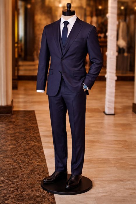 Costum elegant barbati