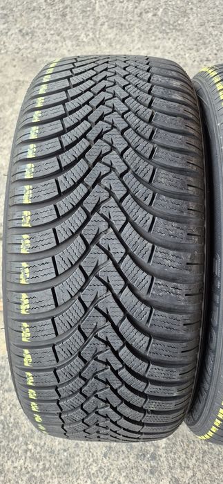 4 anvelope iarna Falken,fata 225/45/18,spate 255/40/18.Pret/bucata