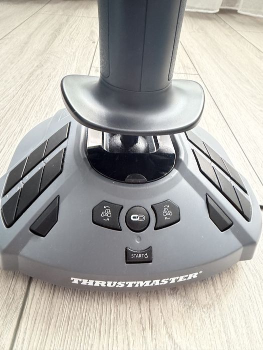 Joystick Thrustmaster
