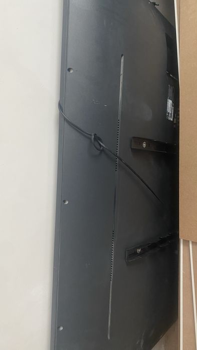 Продам телевизор смарт 5000