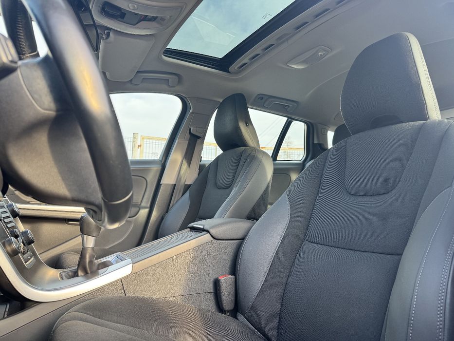Volvo V60 D3 163 cp