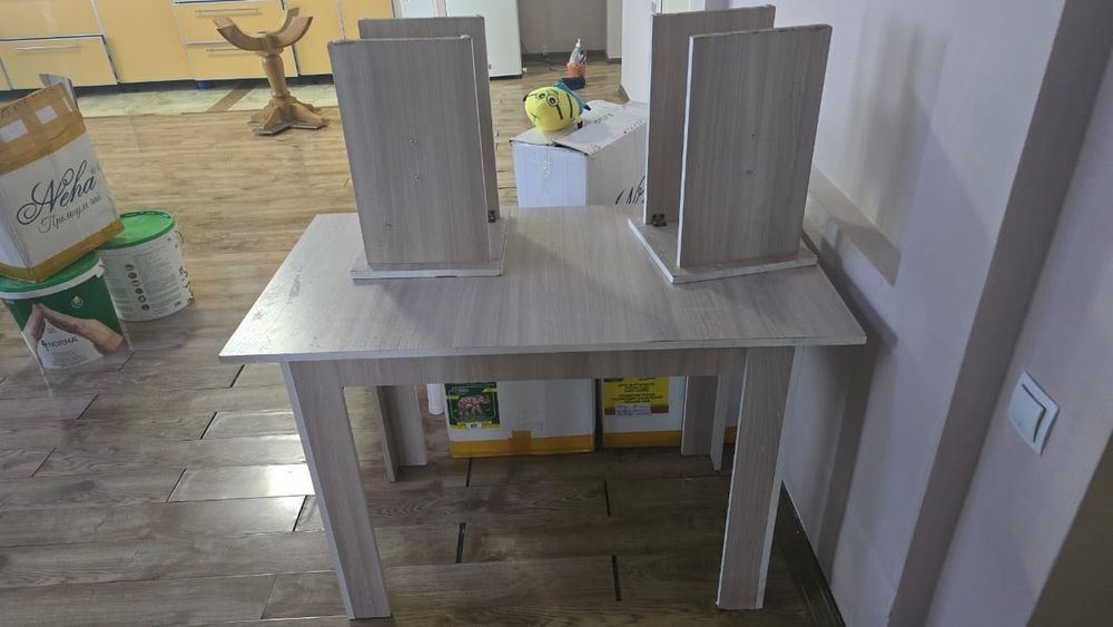 Продам стол со стульями