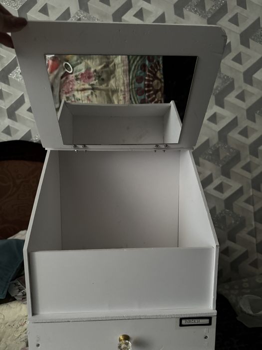 Органайзер, косметичка,шкатулка