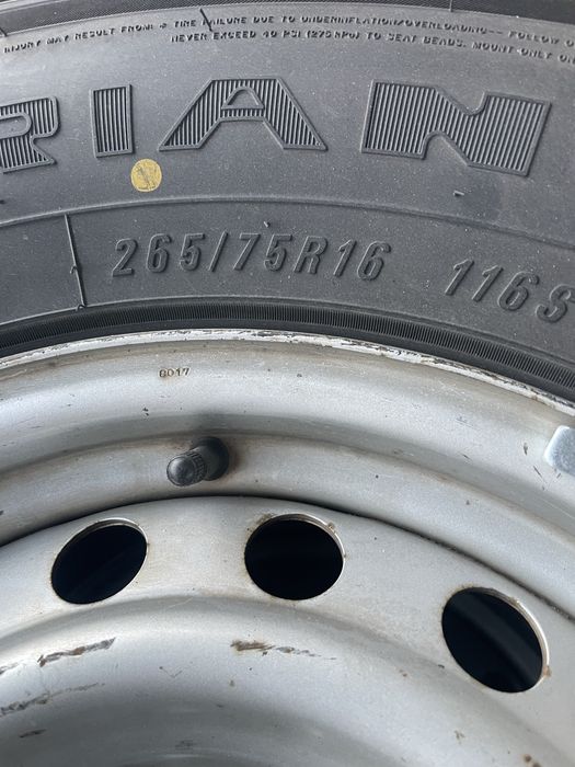 Продам диски с шинами