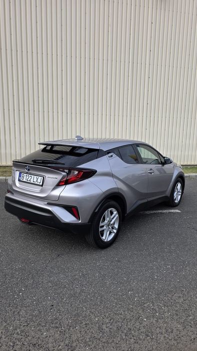 TOYOTA C-HR 2021 — imagine 4
