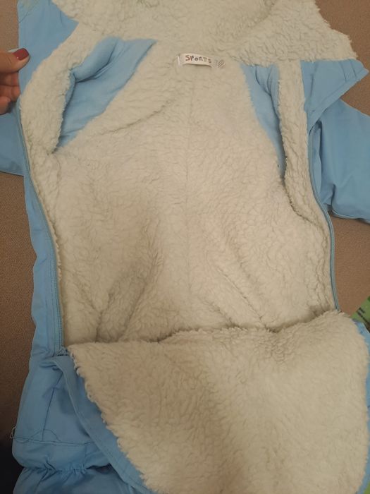 Продается детский зимний комбинезон