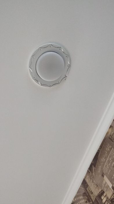 Оказываю услуги электрика