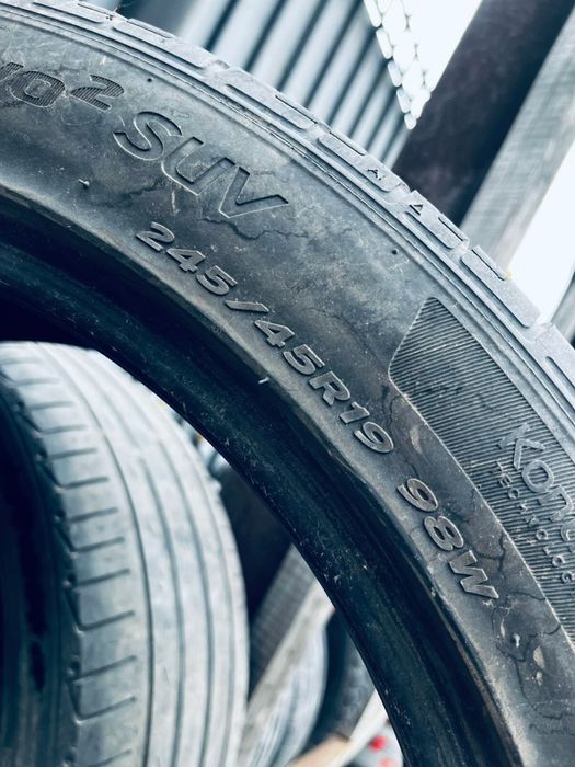 Продам резину 245/45/19