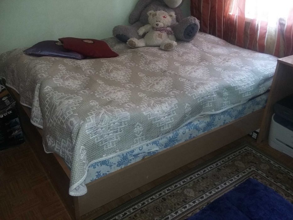 продам дешево спальный гарнитур, б/у, Казахстан