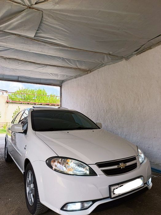 Gentra avtomat yili:2023 probeg 20ming