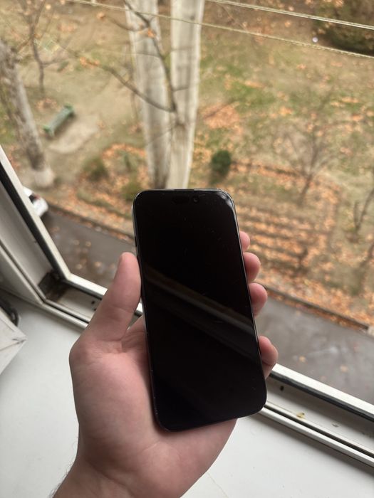 Iphone 16 черный