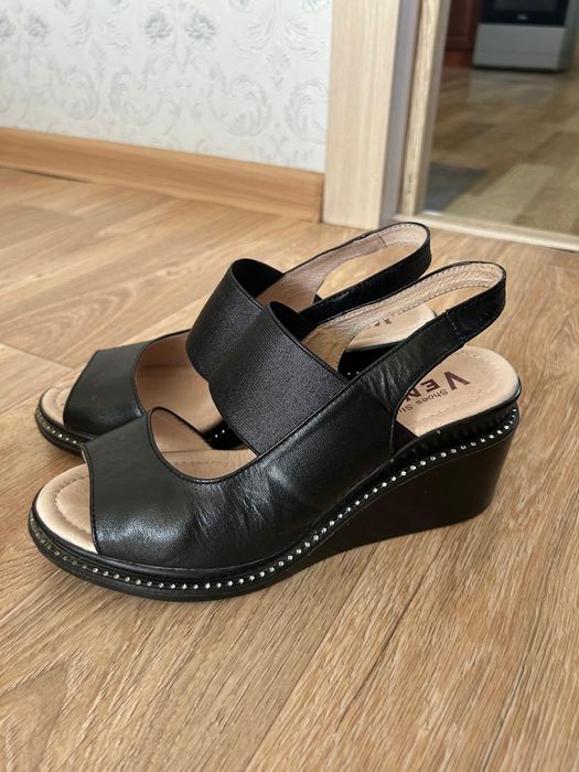 Женская обувь / Босоножки