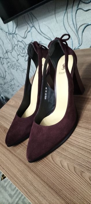 Продам туфли женские