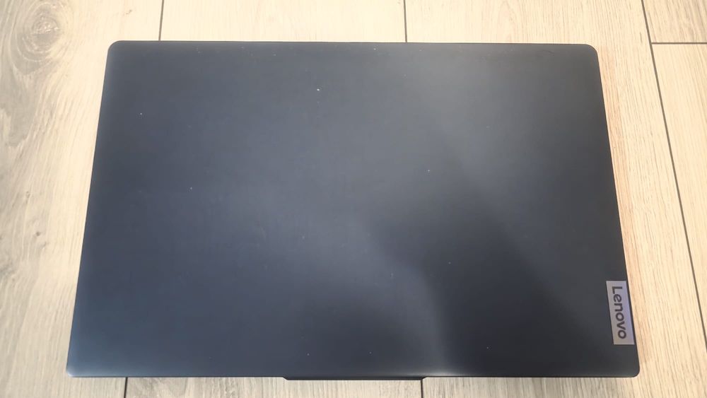 Laptop lenovo IdeaPadSlim