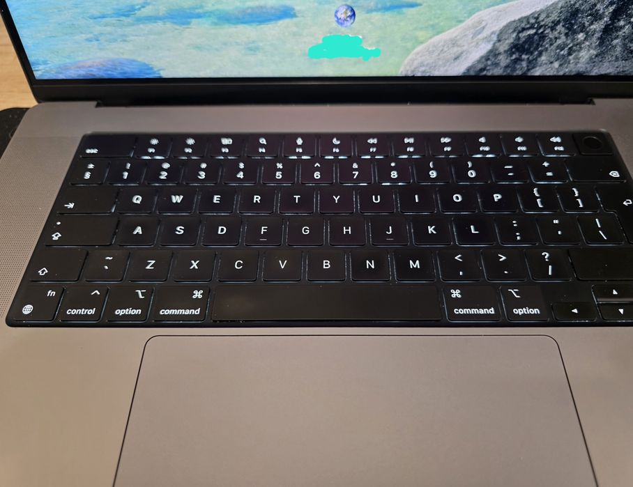 MacBook Pro 16" | M1 Pro | 32GB RAM | 512GB SSD | Stare impecabilă