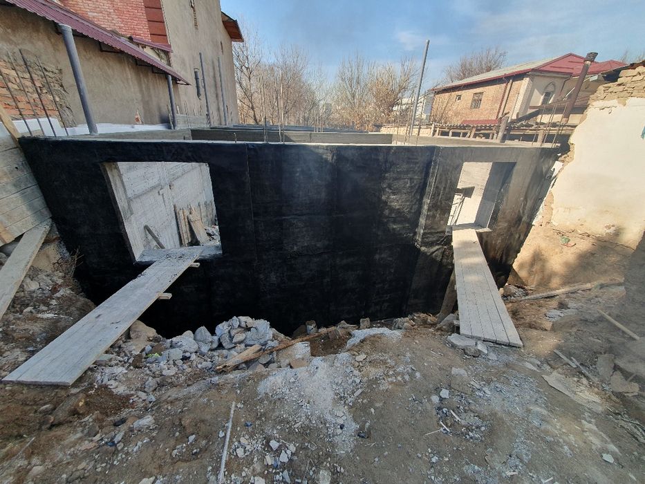 Гидроизолируем Gidroizolyatsiya qilamiz