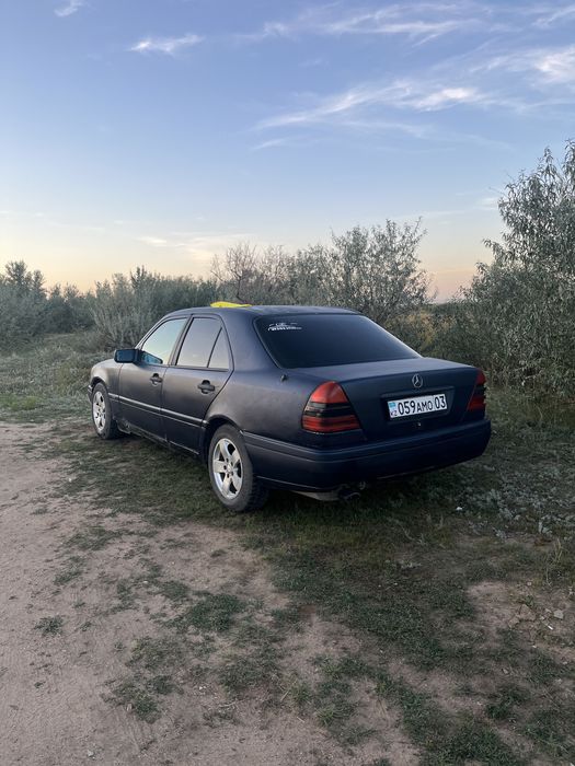 Мерс с180 хорош по технике