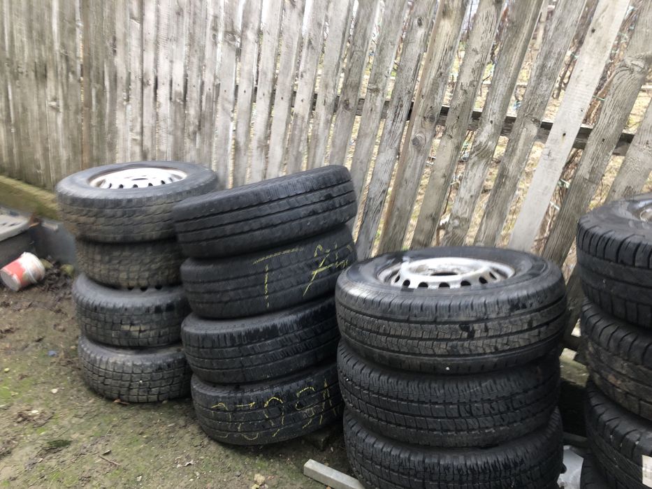 Cauciucuri 195 79 15 C si 225 70 15 C