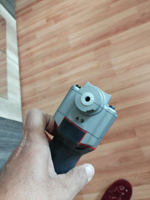 Продават се чисто нови НЕизползвани. +Зарядно и 2 батерии(безплатни)