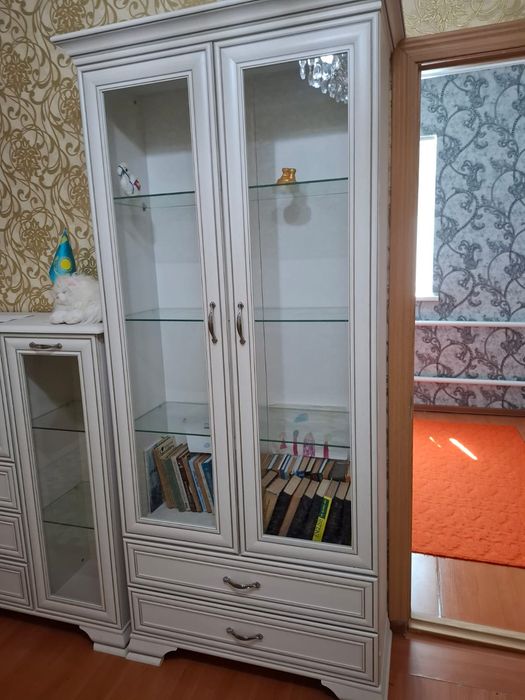 Продам мебельный комплект